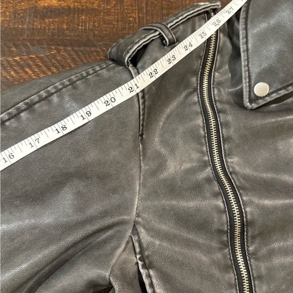 Zara Worn Effect Faux Leather Cropped Biker Moto Jacket Gray S - Picture 10 of 15